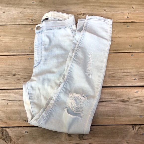 High Rise GARAGE Light Wash Distressed Jegging (Size 1) - Picture 2 of 6